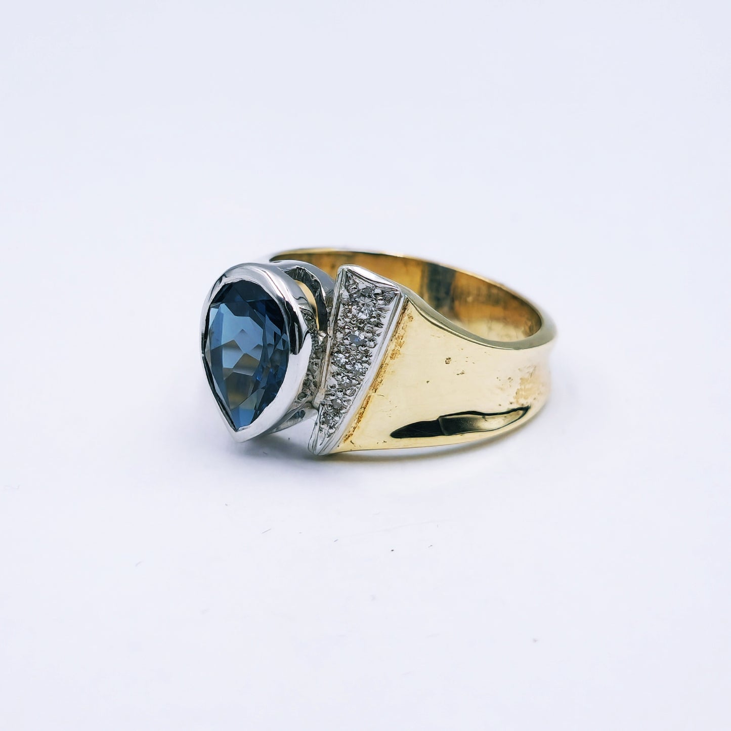 London Blue Topaz & Diamond Ring – 9ct Yellow & White Gold