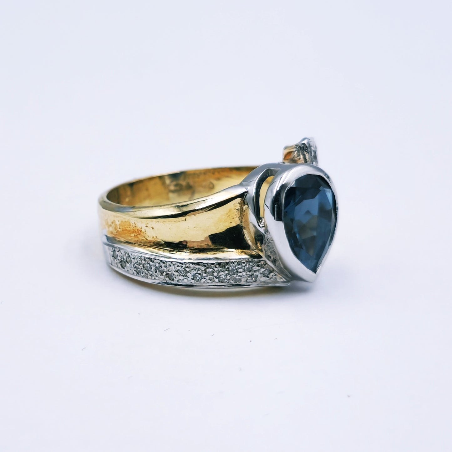London Blue Topaz & Diamond Ring – 9ct Yellow & White Gold